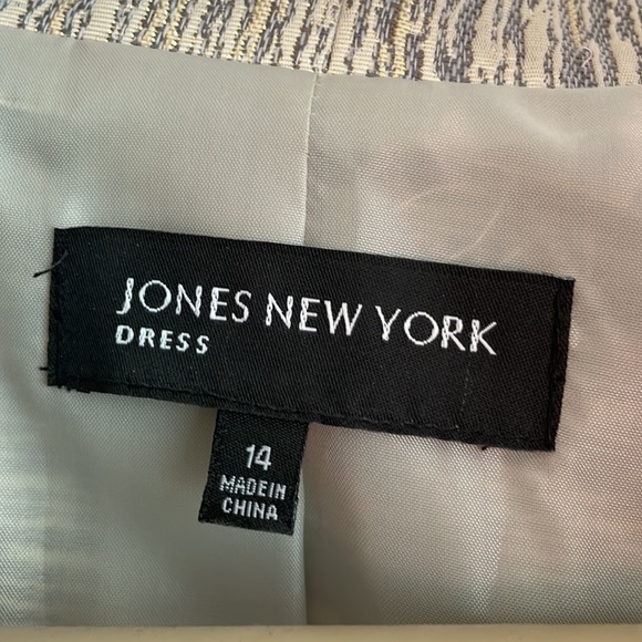 Jones New York Metallic Dress with Bolero Jacket - Picture 5 of 6